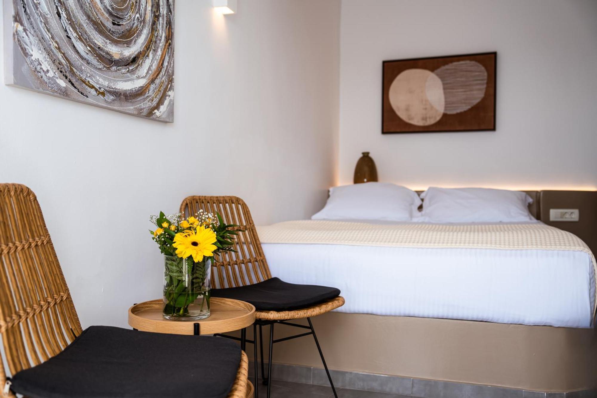 אימרוביגלי Mardanza Krokos Suites מראה חיצוני תמונה
