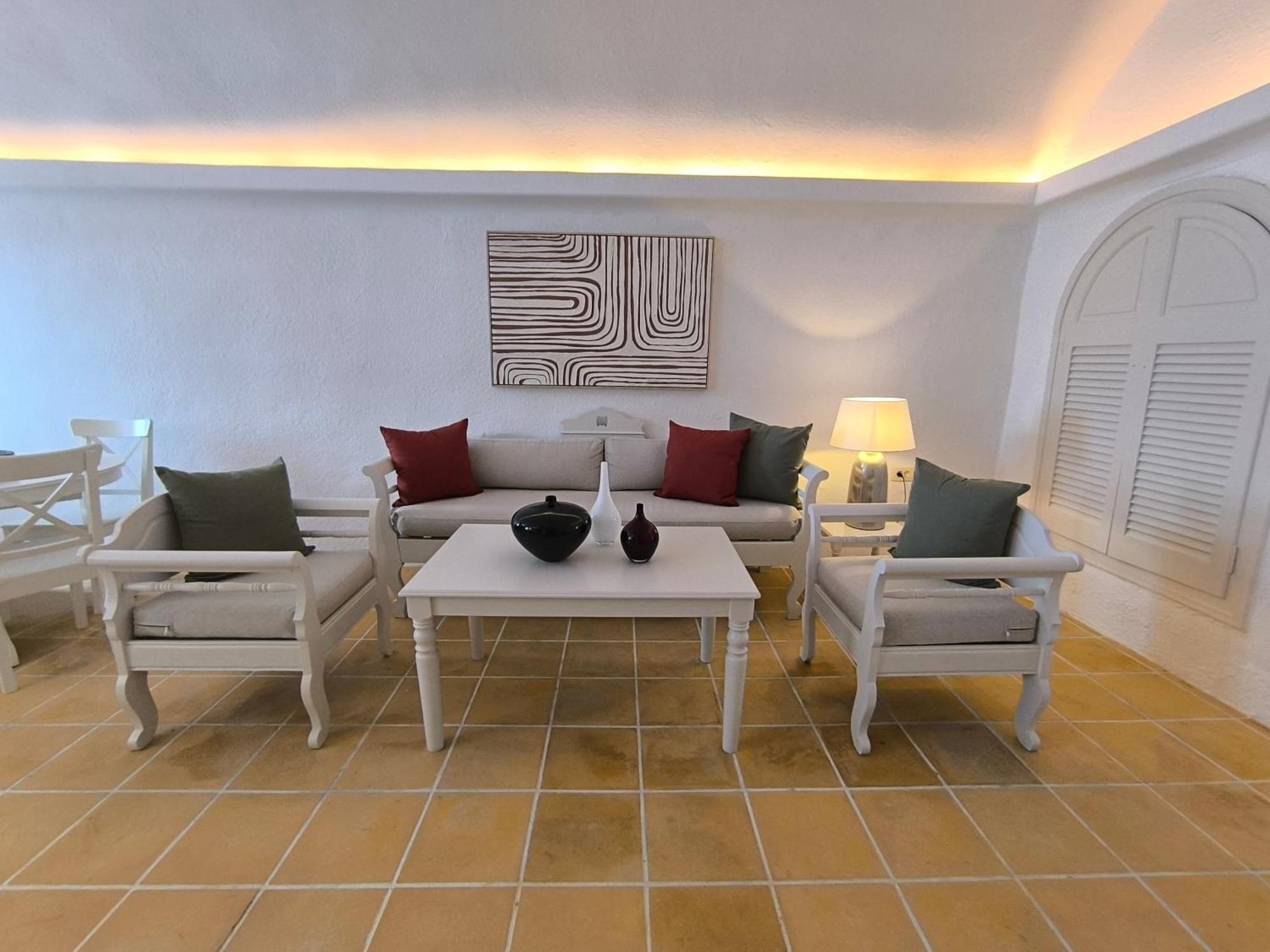 אימרוביגלי Mardanza Krokos Suites מראה חיצוני תמונה